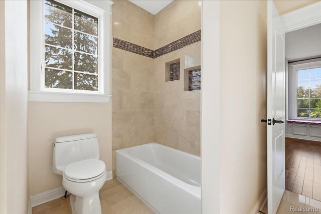 35339 W 13 Mile Road, Farmington Hills, MI 48331
