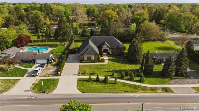 35339 W 13 Mile Road, Farmington Hills, MI 48331