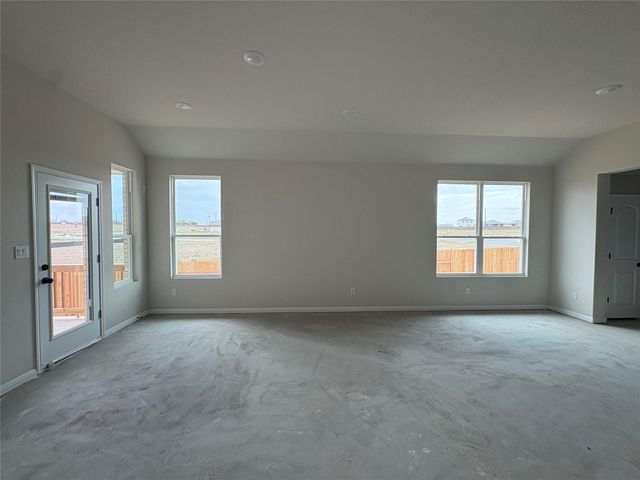 12709 Raven Meadow DR, Buda, TX 78610