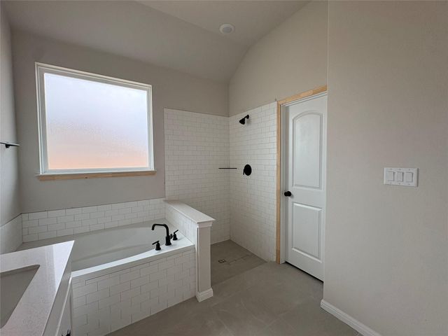 12709 Raven Meadow DR, Buda, TX 78610