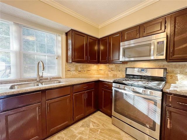 2896 Landington Way, Duluth, GA 30096