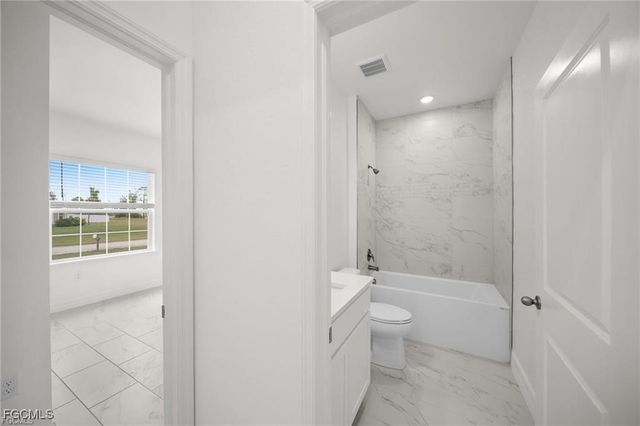 1145 NW 27th CT, Cape Coral, FL 33993