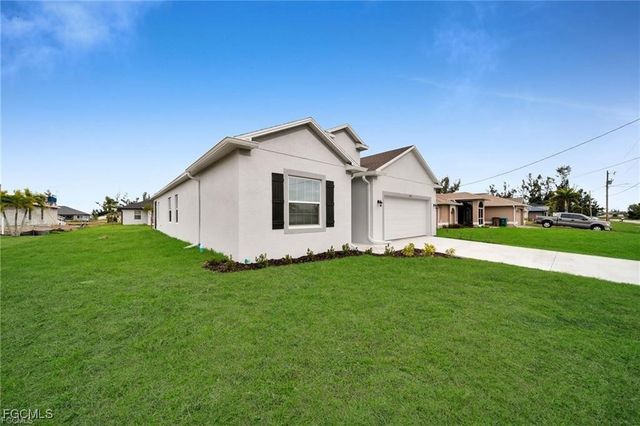 1145 NW 27th CT, Cape Coral, FL 33993