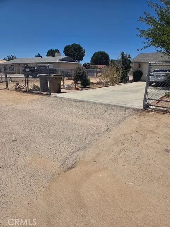 7648 Jenkins, Hesperia, CA 92345