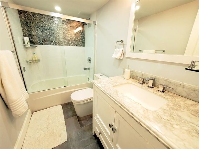 1021 Hillsboro Mile Hillsboro Mile G2, Hillsboro Beach, FL 33062