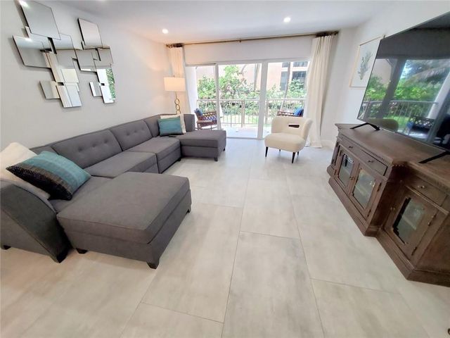 1021 Hillsboro Mile Hillsboro Mile G2, Hillsboro Beach, FL 33062