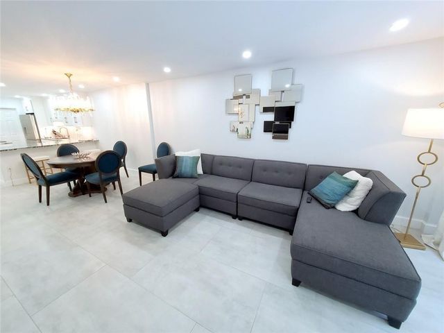 1021 Hillsboro Mile Hillsboro Mile G2, Hillsboro Beach, FL 33062