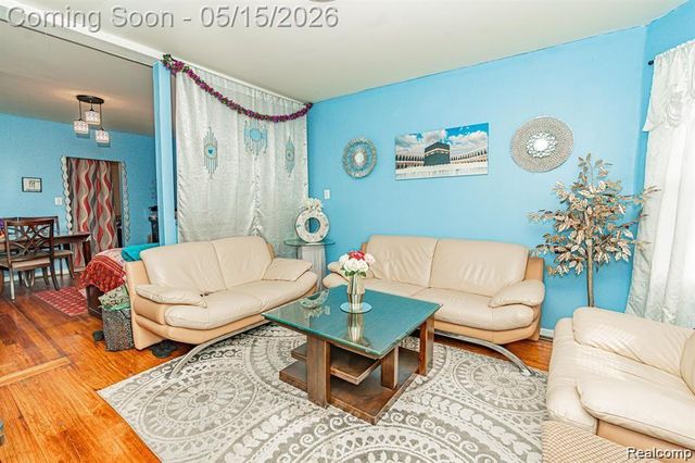 2311 BOTSFORD Street, Hamtramck, MI 48212