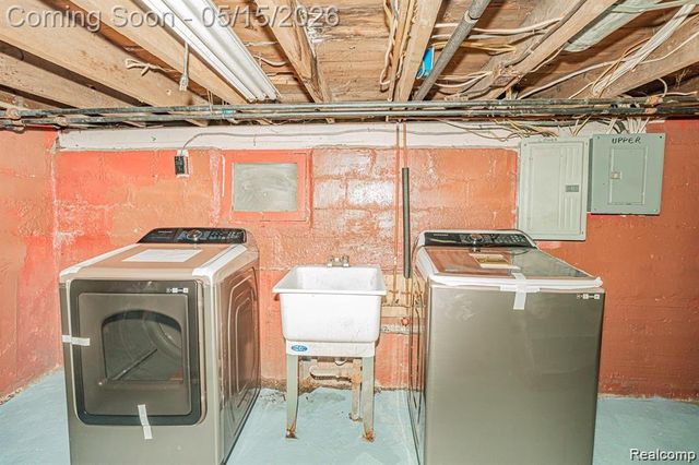 2311 BOTSFORD Street, Hamtramck, MI 48212