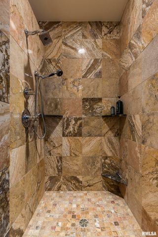 1841 N 1400 Road, Dahinda, IL 61428