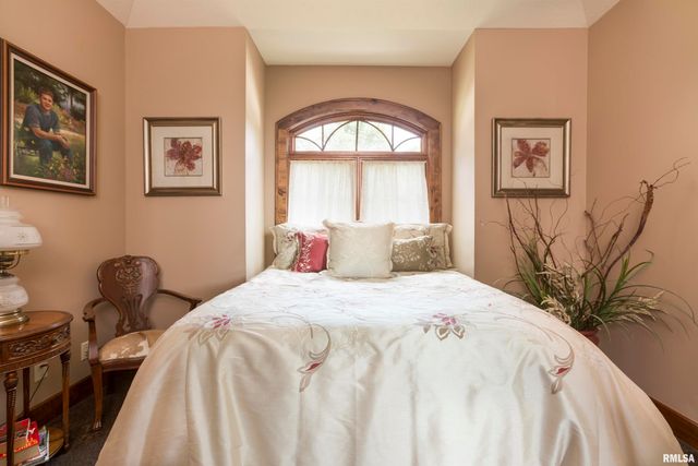 1841 N 1400 Road, Dahinda, IL 61428