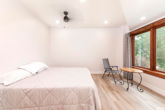 1841 N 1400 Road, Dahinda, IL 61428