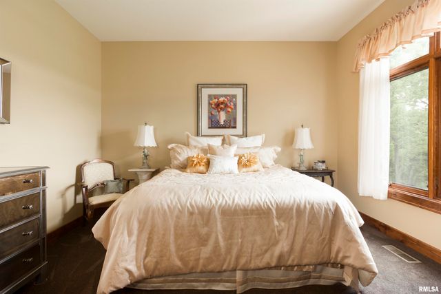 1841 N 1400 Road, Dahinda, IL 61428