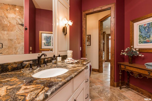 1841 N 1400 Road, Dahinda, IL 61428