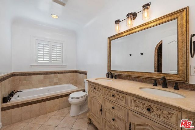 2030 Kelton Avenue, Los Angeles, CA 90025