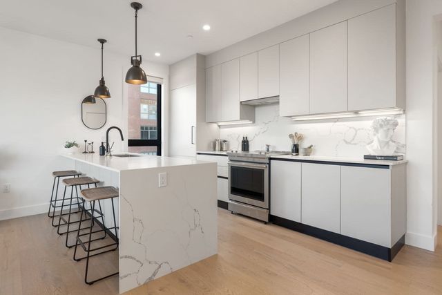 75 W Broadway 202, Boston, MA 02127