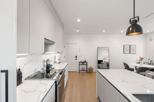 75 W Broadway 202, Boston, MA 02127