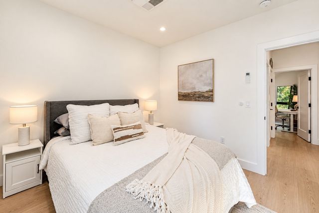 75 W Broadway 202, Boston, MA 02127