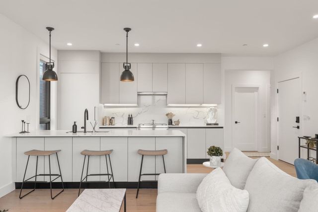 75 W Broadway 202, Boston, MA 02127