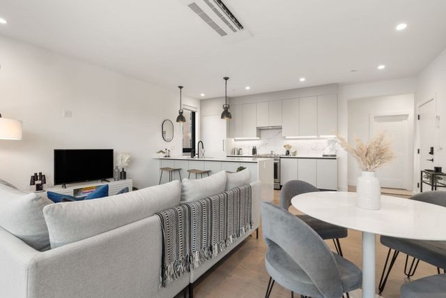 75 W Broadway 202, Boston, MA 02127