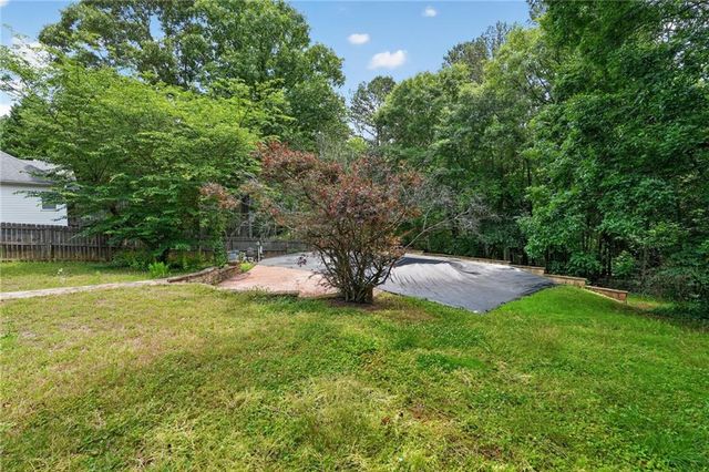 625 Harbor Bay Drive, Lawrenceville, GA 30045
