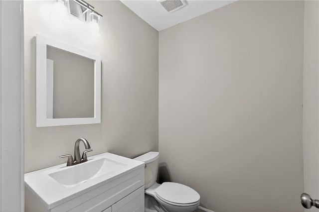 625 Harbor Bay Drive, Lawrenceville, GA 30045