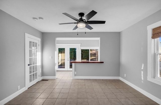 28 Currier Ave, Methuen, MA 01844