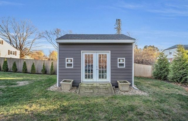 28 Currier Ave, Methuen, MA 01844