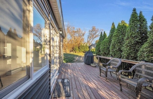 28 Currier Ave, Methuen, MA 01844