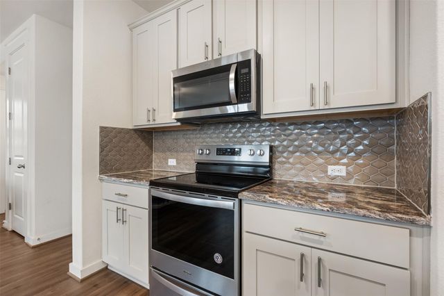 8204 A Prairie Rye DR, Lago Vista, TX 78645