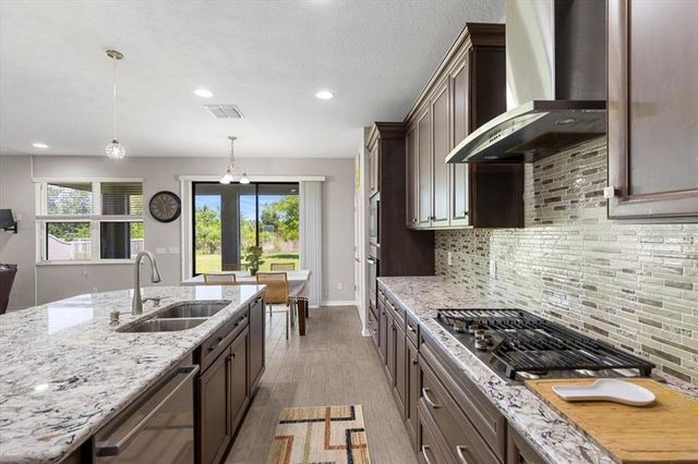 10712 PLEASANT KNOLL DRIVE, Tampa, FL 33647