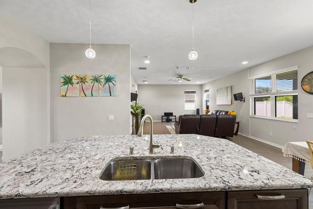10712 PLEASANT KNOLL DRIVE, Tampa, FL 33647