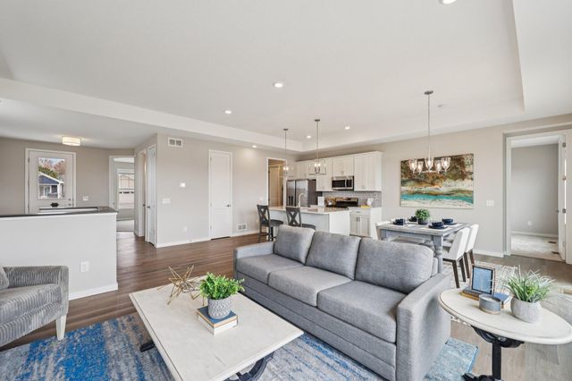 9035 62nd Street S, Cottage Grove, MN 55016