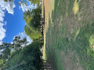 000 Gonzales Ave, Fentress, TX 78622