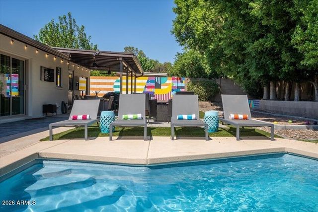 14417 N 10th Street, Phoenix, AZ 85022