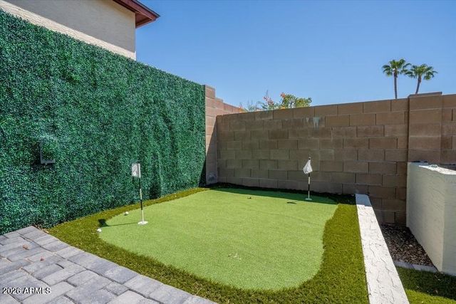 14417 N 10th Street, Phoenix, AZ 85022