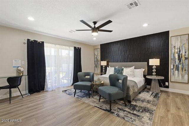 14417 N 10th Street, Phoenix, AZ 85022
