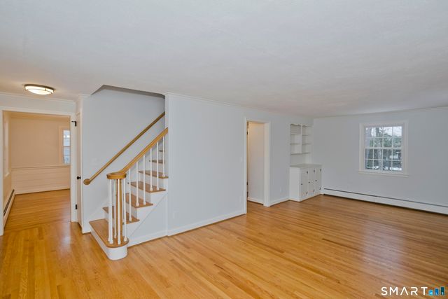 49 Carver Circle, Simsbury, CT 06070