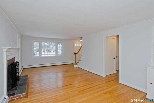 49 Carver Circle, Simsbury, CT 06070