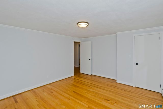 49 Carver Circle, Simsbury, CT 06070