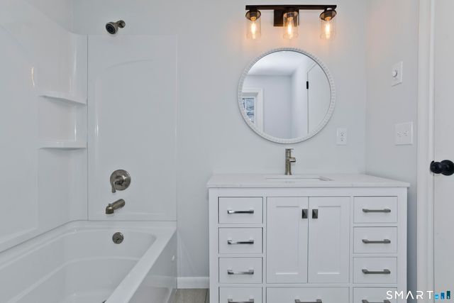 49 Carver Circle, Simsbury, CT 06070