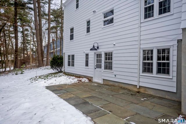 49 Carver Circle, Simsbury, CT 06070