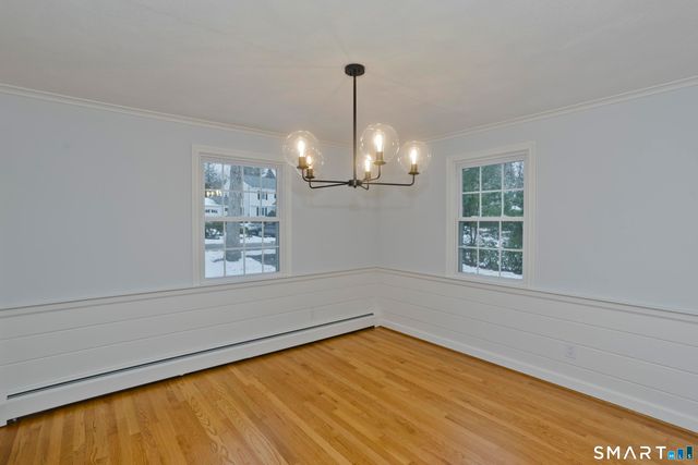 49 Carver Circle, Simsbury, CT 06070