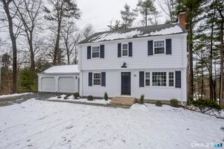49 Carver Circle, Simsbury, CT 06070