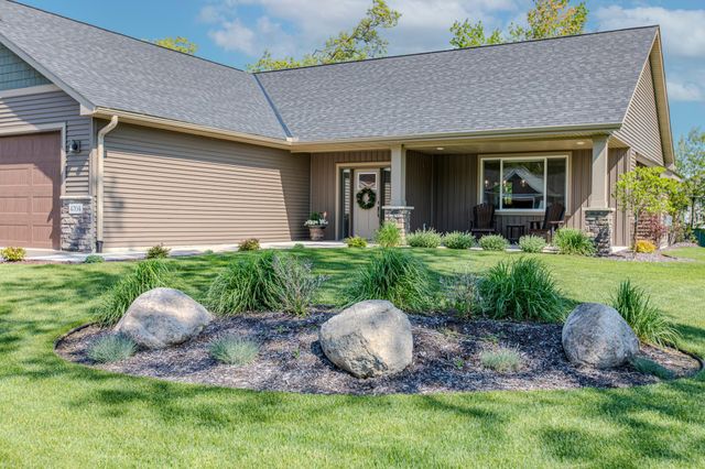 4704 381st Trail, North Branch, MN 55056