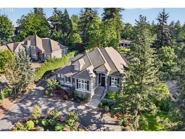 2518 WEMBLEY PARK Rd, Lake Oswego, OR 97034
