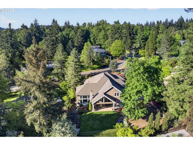 2518 WEMBLEY PARK Rd, Lake Oswego, OR 97034