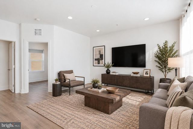 3509 SUTTON HEIGHTS CIR, Fairfax, VA 22031