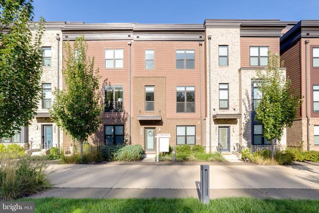 3509 SUTTON HEIGHTS CIR, Fairfax, VA 22031