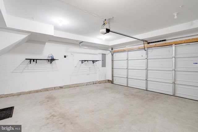 3509 SUTTON HEIGHTS CIR, Fairfax, VA 22031